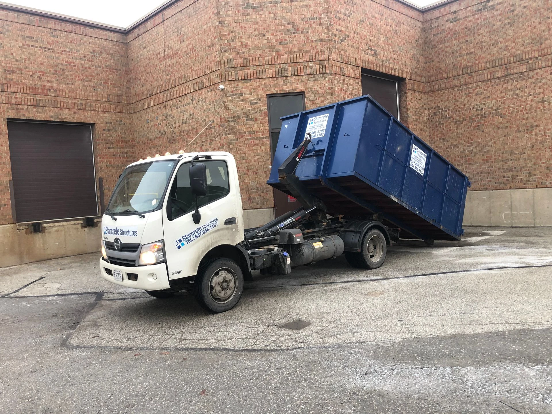 Vaughan dumpster rental bin delivery by Starcrete Disposal